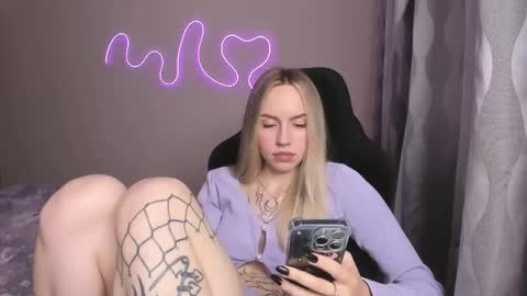 Lisa online show from 05-26-26, 04:58