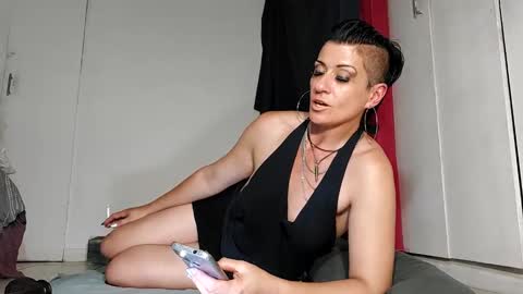 Cleo online show from 02-02-25, 11:21