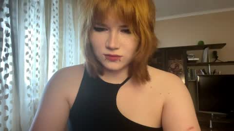 Snapshot of hellokinki chatting on 06-17-26, 03:24 hellokinki online show from 06-17-26, 03:24
