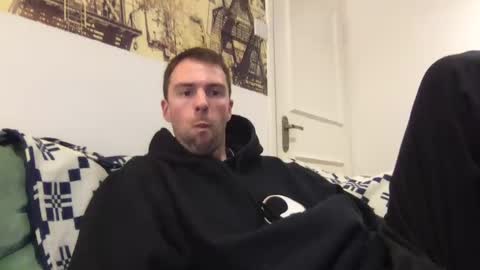 Snapshot of hellolucas69 chatting on 12-20-24, 06:24 Lucas online show from 12-20-24, 06:24