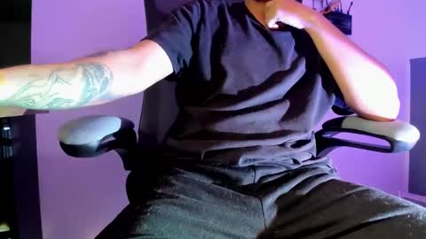 Owner of your wallet  online show from 02-17-25, 02:20