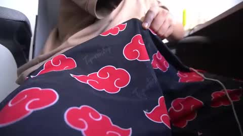 Owner of your wallet  online show from 10-24-25, 06:59