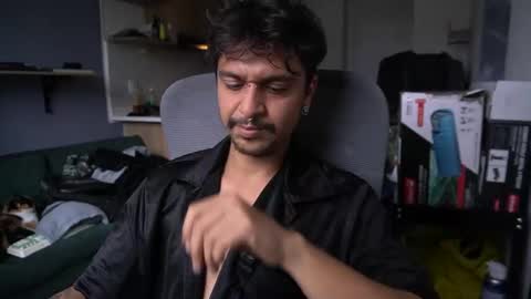 Owner of your wallet  online show from 11-16-25, 09:09