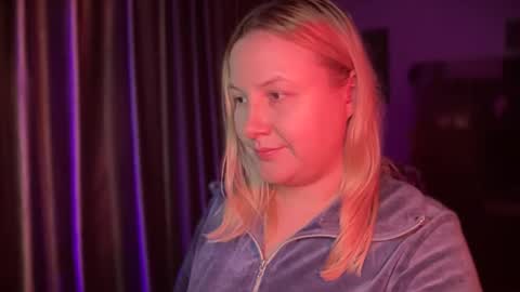 Snapshot of hellyriddle chatting on 02-02-26, 05:55 DeleteyourSadness online show from 02-02-26, 05:55