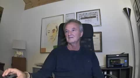 Snapshot of helmut227 chatting on 11-09-25, 09:57 helmut227 online show from 11-09-25, 09:57