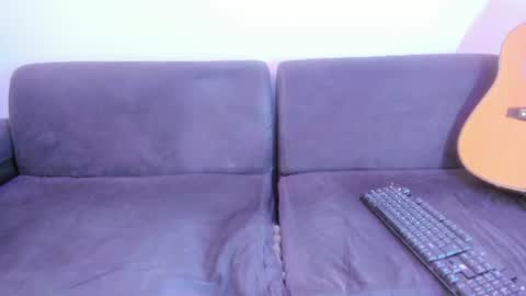 Snapshot of henrik_senn chatting on 07-07-26, 10:30 henrik_senn online show from 07-07-26, 10:30