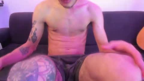 Snapshot of henrik_senn chatting on 08-02-26, 11:58 henrik_senn online show from 08-02-26, 11:58