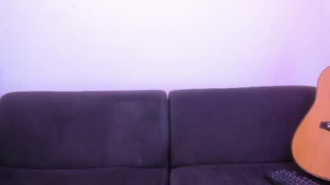 Snapshot of henrik_senn chatting on 08-04-26, 03:32 henrik_senn online show from 08-04-26, 03:32