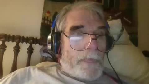 Snapshot of henrybond1979 chatting on 05-28-26, 07:33 henrybond1979 online show from 05-28-26, 07:33