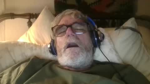 Snapshot of henrybond1979 chatting on 05-30-26, 03:36 henrybond1979 online show from 05-30-26, 03:36