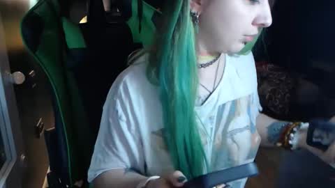 Snapshot of hentaishiing chatting on 10-09-25, 10:08 Hentaishiing online show from 10-09-25, 10:08