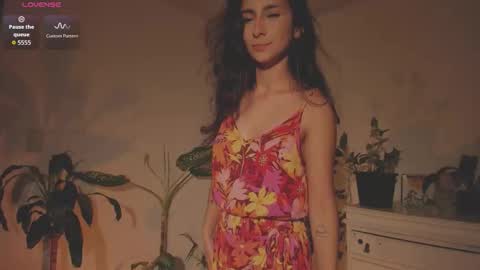 Snapshot of hera_069 chatting on 09-18-25, 02:35 Hello I am Valentina independent Colombian model I love sensuality and pleasure welcome online show from 09-18-25, 02:35