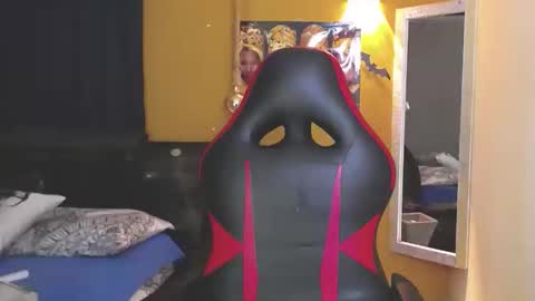 HERA online show from 12-17-24, 02:12