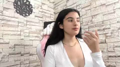 Snapshot of hera_elis chatting on 02-17-25, 10:47 hera_elis online show from 02-17-25, 10:47