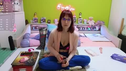 HeraLuna  online show from 03-06-26, 09:55