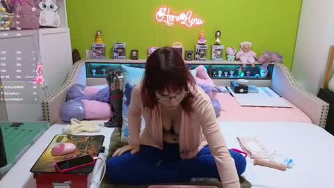 HeraLuna  online show from 03-10-26, 10:04