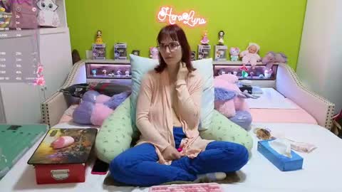 HeraLuna  online show from 03-23-26, 09:30