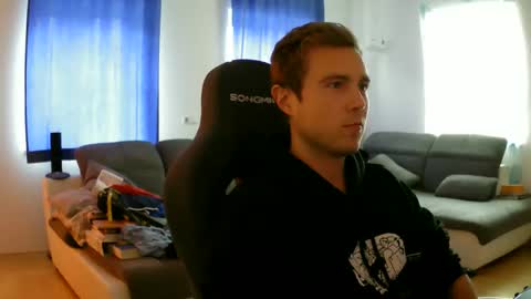 John Pearl online show from 04-21-26, 12:33