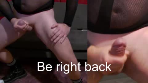 Snapshot of herby110 chatting on 02-21-25, 09:13 Herb online show from 02-21-25, 09:13