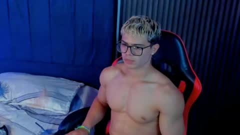 Snapshot of hercules_12345 chatting on 06-25-26, 04:12 Hercules online show from 06-25-26, 04:12