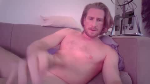 Snapshot of hereforit310 chatting on 12-10-24, 09:43 hereforit310 online show from 12-10-24, 09:43