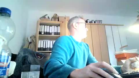 hering76 online show from 12-31-24, 08:26