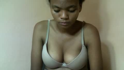 Snapshot of herisse01 chatting on 05-13-26, 08:38 herisse01 online show from 05-13-26, 08:38