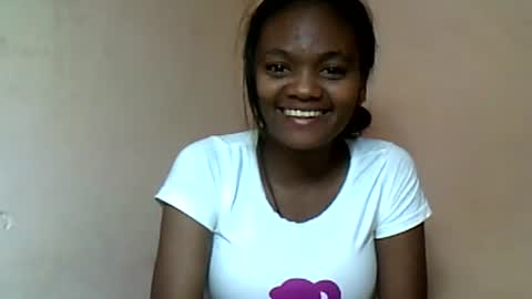 Snapshot of herisse01 chatting on 06-15-26, 05:48 herisse01 online show from 06-15-26, 05:48