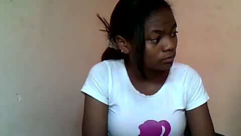 herisse01 online show from 06-23-26, 05:49