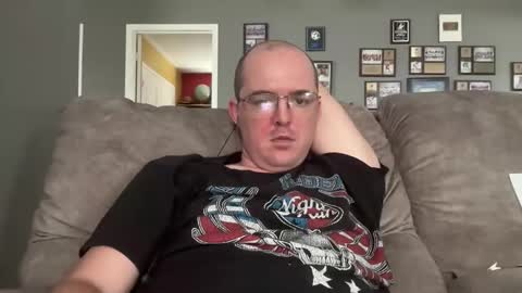 Snapshot of herkimer95 chatting on 06-06-26, 10:25 herkimer95 online show from 06-06-26, 10:25