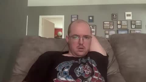 Snapshot of herkimer95 chatting on 06-11-26, 11:52 herkimer95 online show from 06-11-26, 11:52