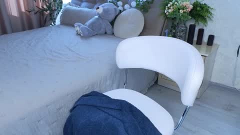 Maryana online show from 09-19-25, 07:10