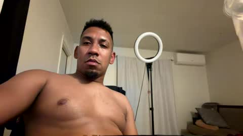 Snapshot of herrokirkland chatting on 07-25-26, 08:23 herrokirkland online show from 07-25-26, 08:23