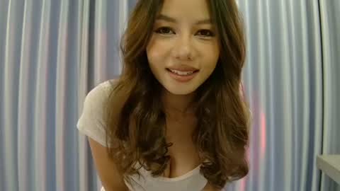 Snapshot of hersheys_aran chatting on 06-14-26, 08:16 Aran online show from 06-14-26, 08:16