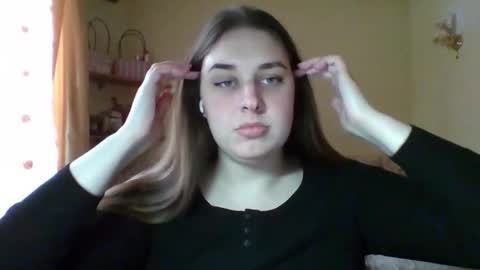 hess_luna_ online show from 01-15-26, 10:09