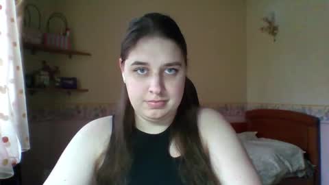 hess_luna_ online show from 02-25-26, 10:03