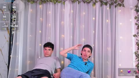 Snapshot of hetero27cum chatting on 01-27-25, 07:35 Euphoria Boys online show from 01-27-25, 07:35