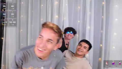 Snapshot of hetero27cum chatting on 03-03-25, 04:36 Euphoria Boys online show from 03-03-25, 04:36