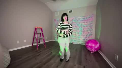 salem online show from 01-17-25, 03:55