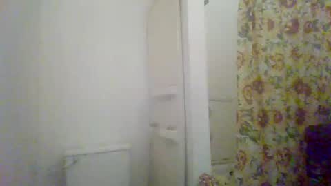 Snapshot of hey_mikky chatting on 02-13-25, 02:45 hey_mikky online show from 02-13-25, 02:45