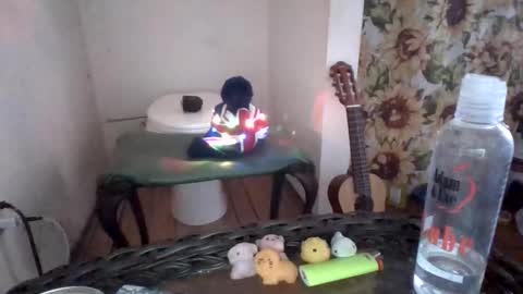 Snapshot of hey_mikky chatting on 03-09-25, 08:52 hey_mikky online show from 03-09-25, 08:52