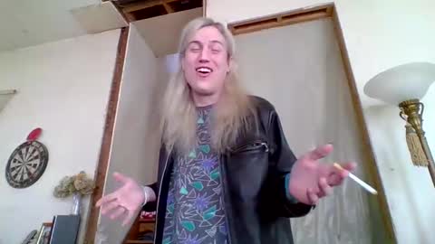 Snapshot of hey_mikky chatting on 03-10-25, 03:20 hey_mikky online show from 03-10-25, 03:20