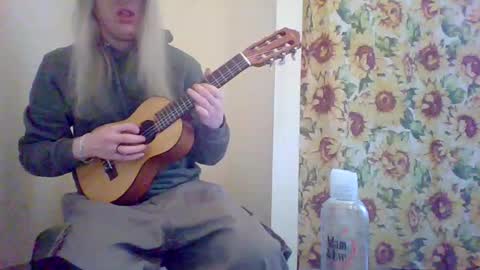 Snapshot of hey_mikky chatting on 03-12-25, 07:17 hey_mikky online show from 03-12-25, 07:17