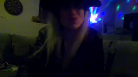 Snapshot of hey_mikky chatting on 09-26-25, 05:22 hey_mikky online show from 09-26-25, 05:22