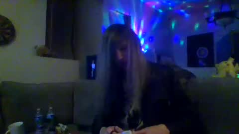 Snapshot of hey_mikky chatting on 10-24-25, 02:08 hey_mikky online show from 10-24-25, 02:08