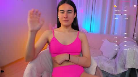 Snapshot of heyalena chatting on 09-18-25, 06:15 heyalena online show from 09-18-25, 06:15