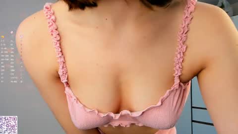 Laura online show from 05-09-26, 12:21