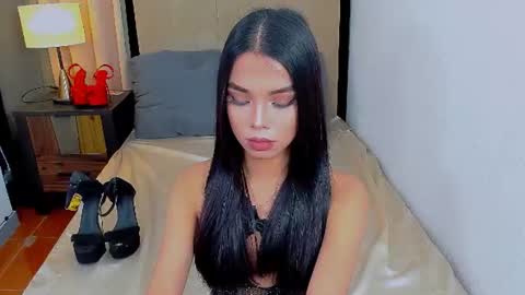 Snapshot of heyitsafira chatting on 07-06-26, 02:14 SAFIRA 3 online show from 07-06-26, 02:14