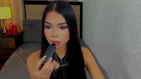 Snapshot of heyitsafira chatting on 07-14-26, 06:46 SAFIRA 3 online show from 07-14-26, 06:46