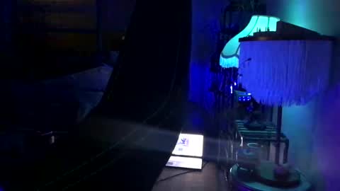 FlexieFae online show from 12-04-24, 12:03